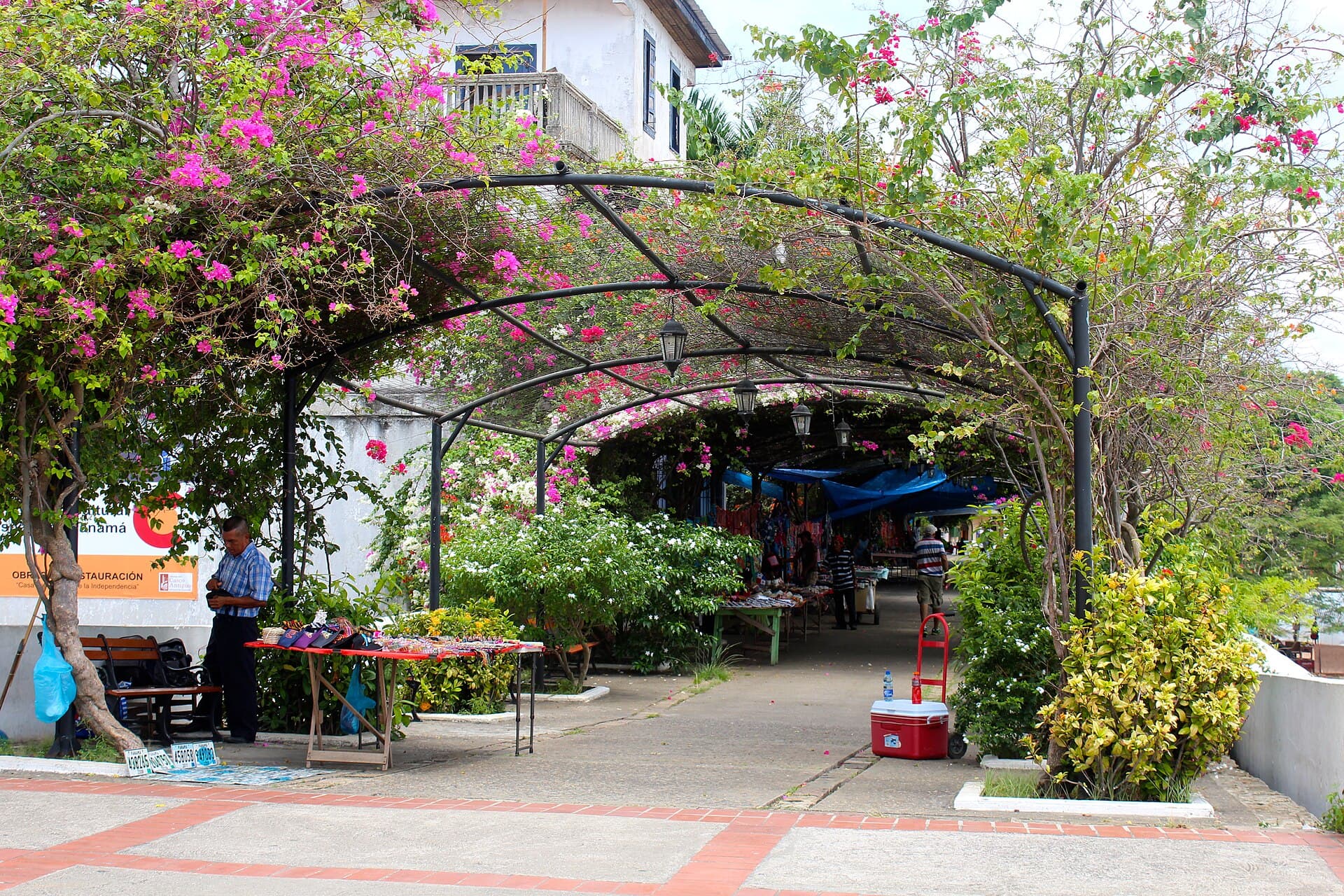 Paseo Esteban Huertas